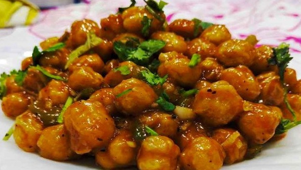 जरूर ट्राई करें ये स्वादिष्ट ‘Chana-Chilli’, जानें विधि