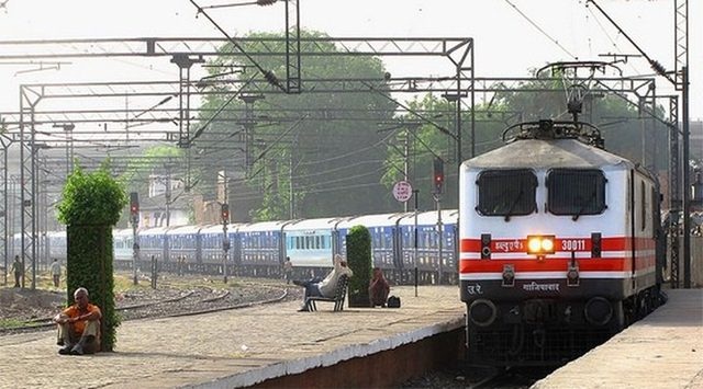 लुधियाना रेलवे स्टेशन के पुर्नविकास के चलते कई ट्रेनों का स्टॉपेज ढंढारी कलां स्टेशन पर स्थानांतरित किया गया