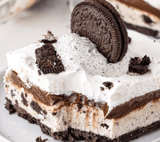 ‘Oreo Cookie Ice Cream Cake’ बनाकर बच्चों को करें खुश