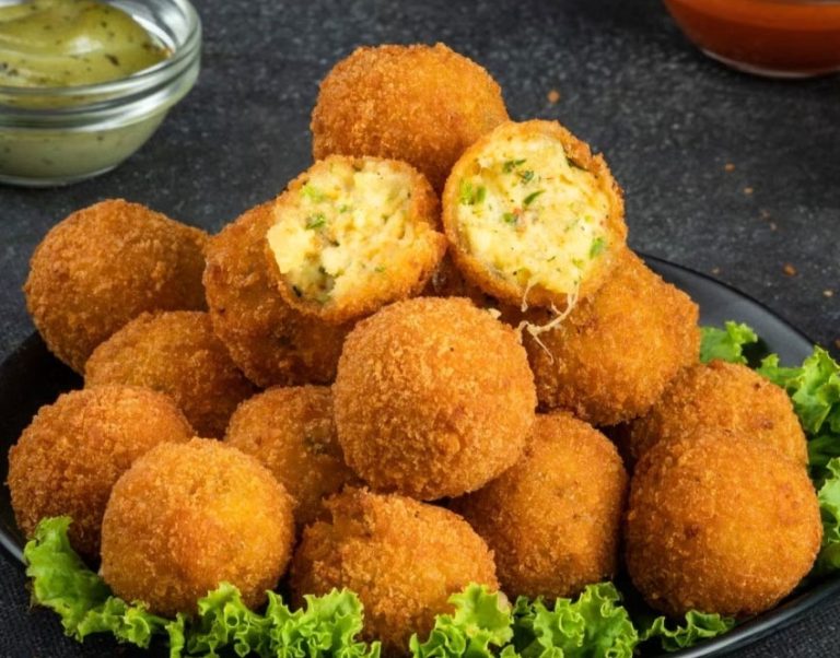 शाम की चाय के साथ बना कर खाएं ‘Corn Sooji Balls’, जानें विधि