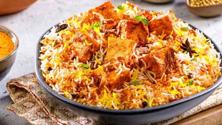 Mushroom Paneer Biryani, जानें क्या है इसकी recipe