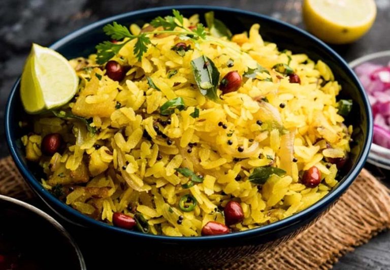 बनायें गरमा-गर्म ‘Poha’, जानिए इसकी आसान-सी रेसिपी